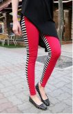 Legging vermelha com listras